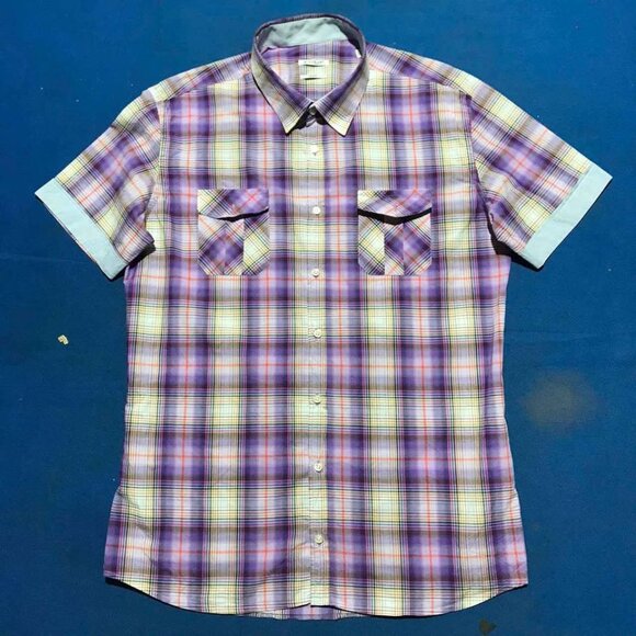 Other - Geometric Plaid Short-Sleeve Button-Down